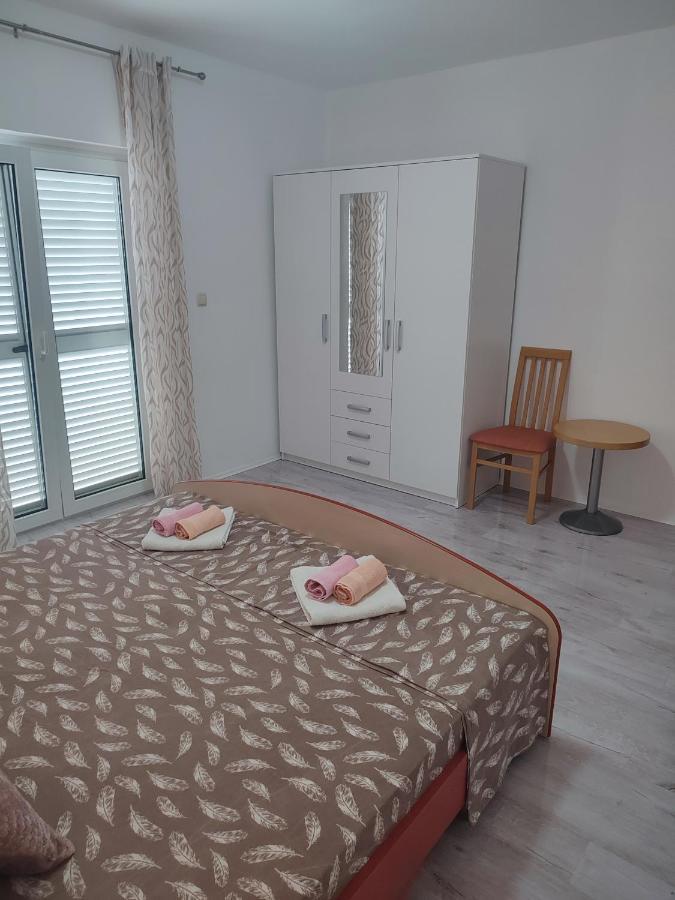 Apartment Valeria Lopar Exterior foto